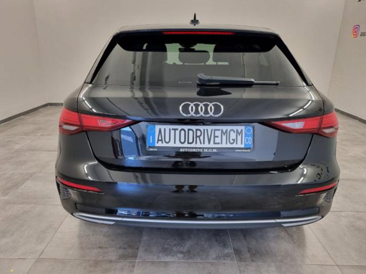 Audi A3 Sportback 40 TFSI e S tronic Business Advanced (4)