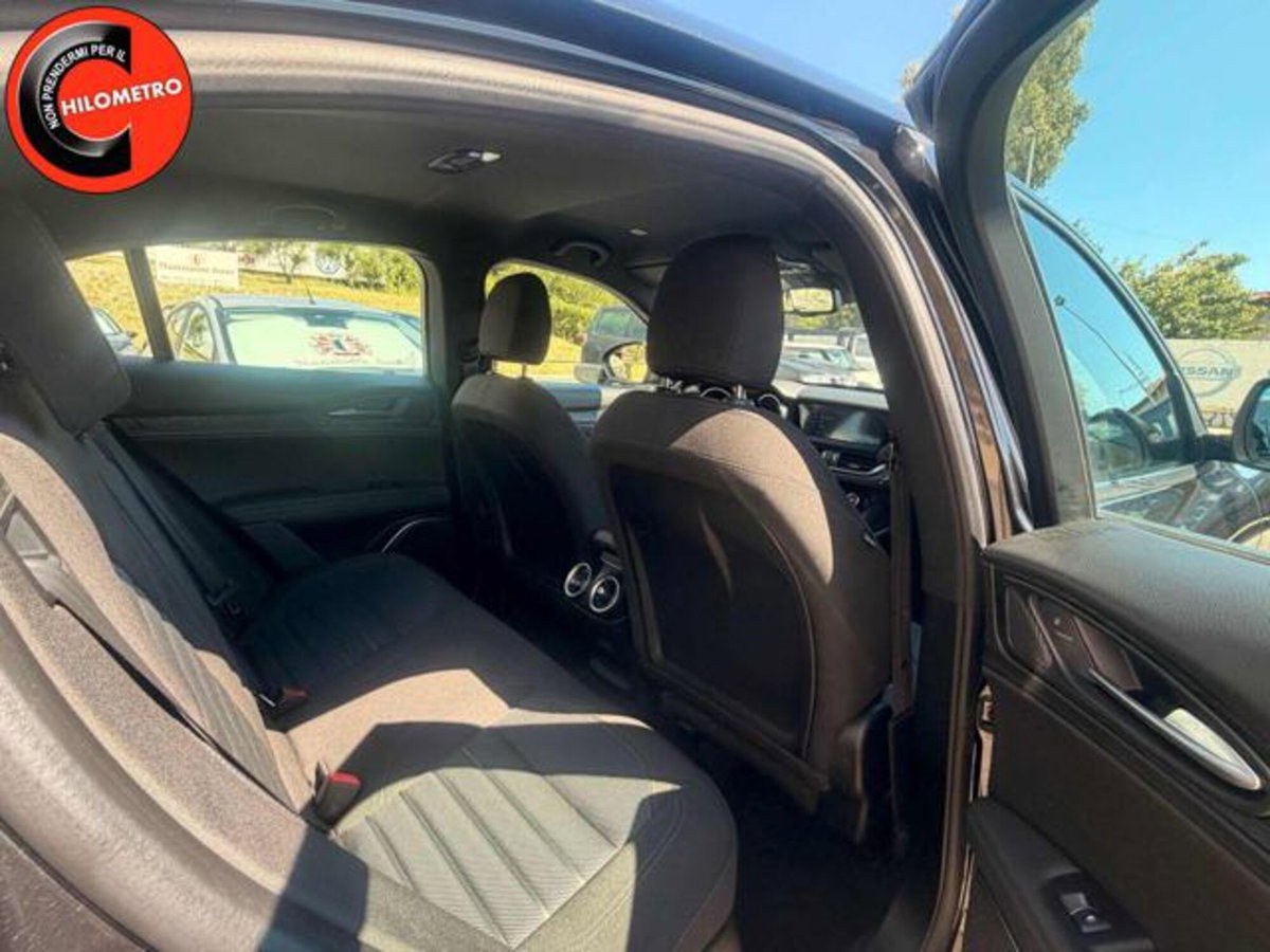 Alfa Romeo Stelvio Stelvio 2.2 Turbodiesel 190 CV AT8 Q4 Super Business (11)