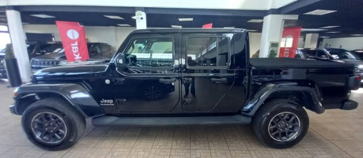 Jeep Gladiator 3.0 Diesel V6 Overland (3)