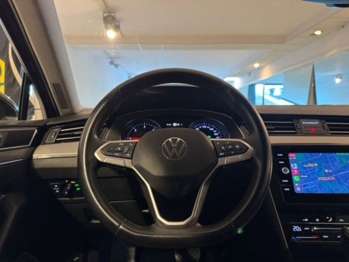 Volkswagen Passat 2.0 tdi scr R-Line 150cv dsg (10)