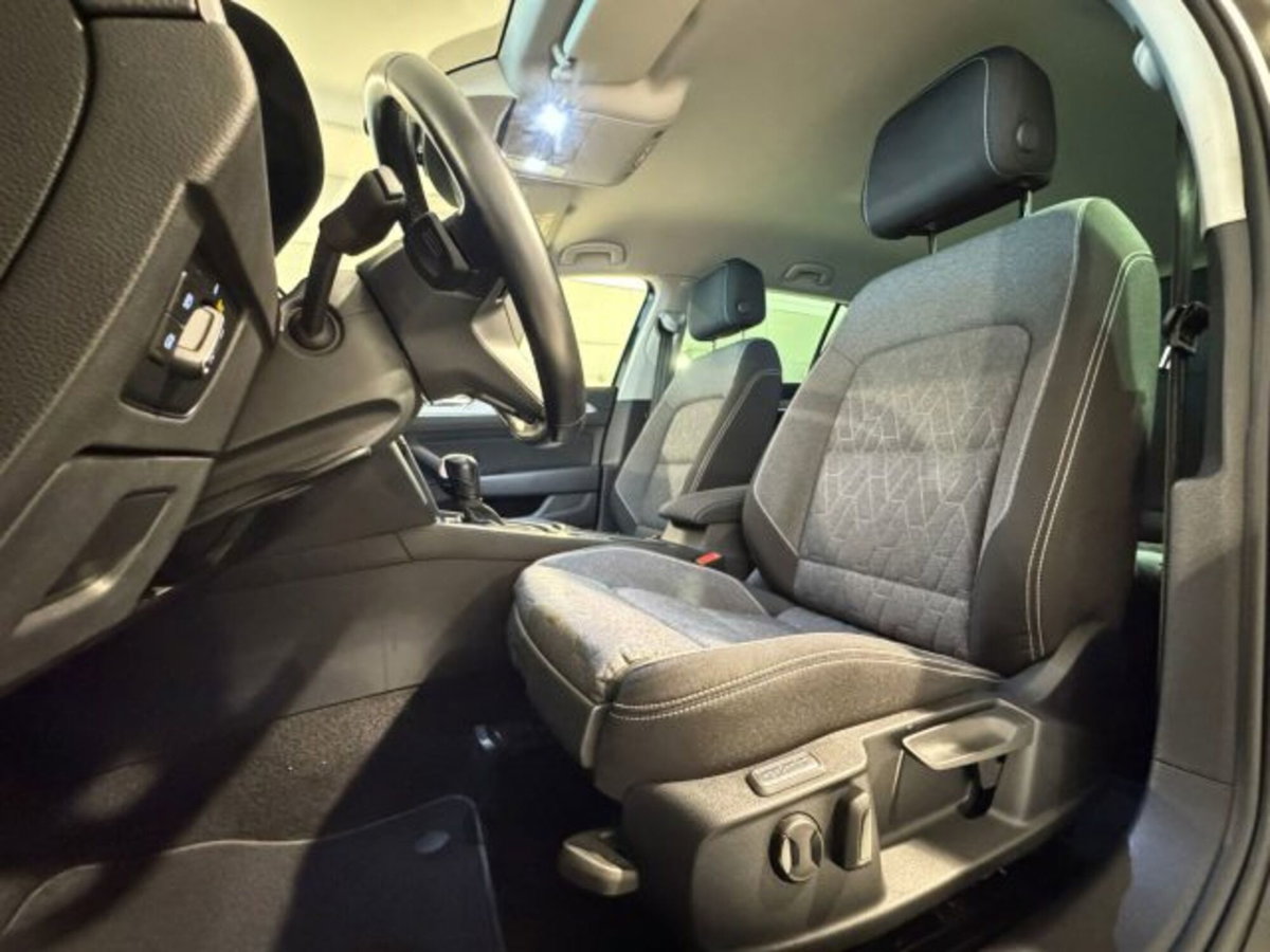 Volkswagen Passat 2.0 tdi scr R-Line 150cv dsg (11)