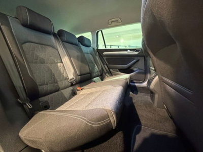 Volkswagen Passat 2.0 tdi scr R-Line 150cv dsg (13)