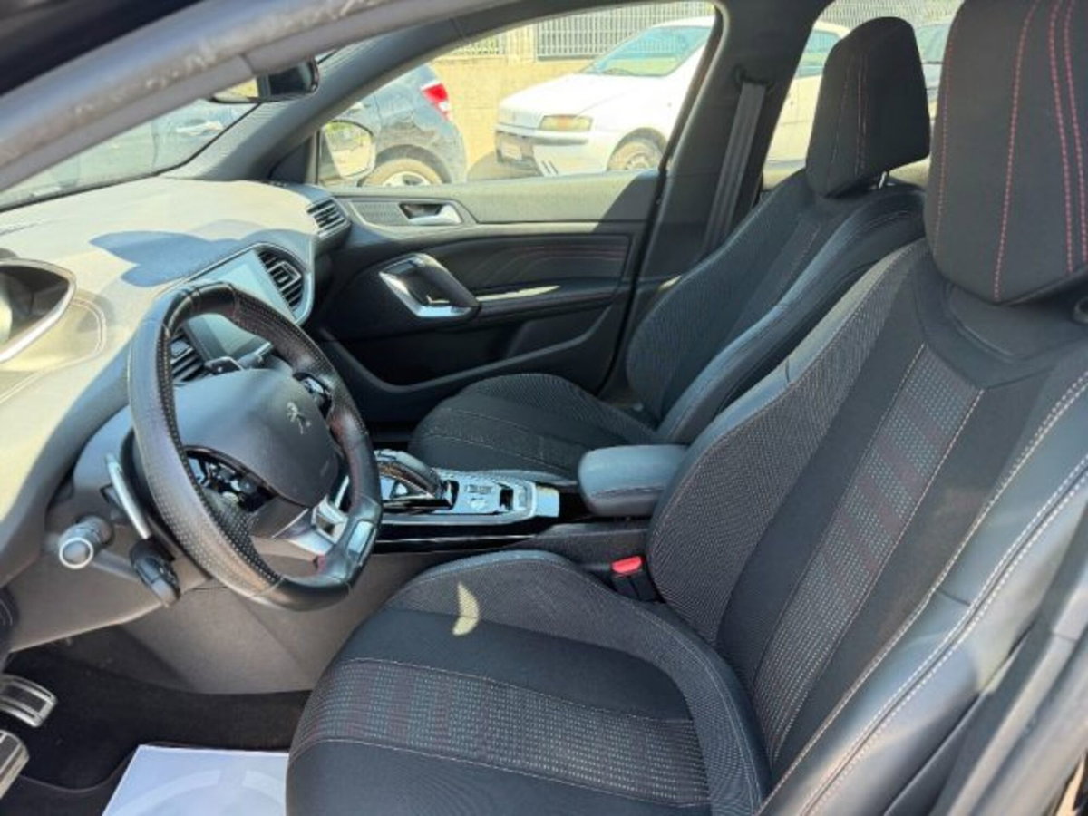 Peugeot 308 PureTech Turbo 130 S&S EAT8 GT Line (11)