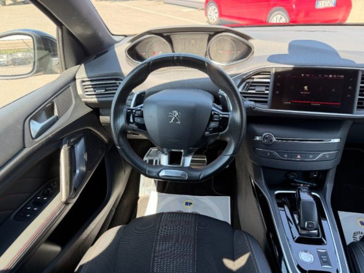 Peugeot 308 PureTech Turbo 130 S&S EAT8 GT Line (14)
