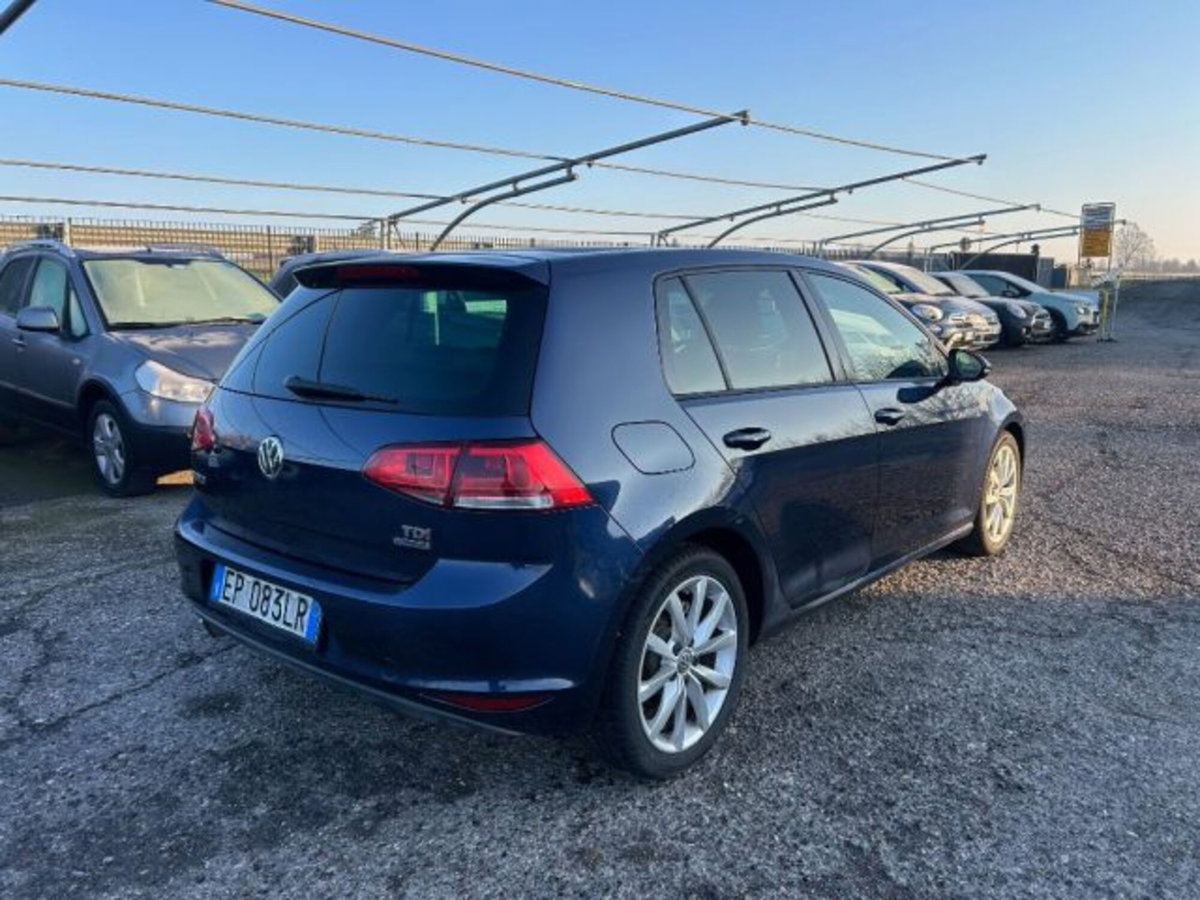Volkswagen Golf 1.6 TDI DPF DSG 5p. Highline (4)