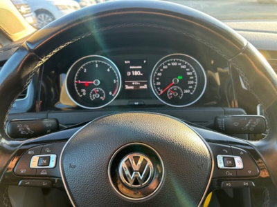 Volkswagen Golf 1.6 TDI DPF DSG 5p. Highline (8)