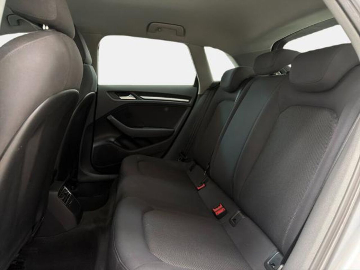 Audi A3 Sportback 35 TDI S tronic Business (13)