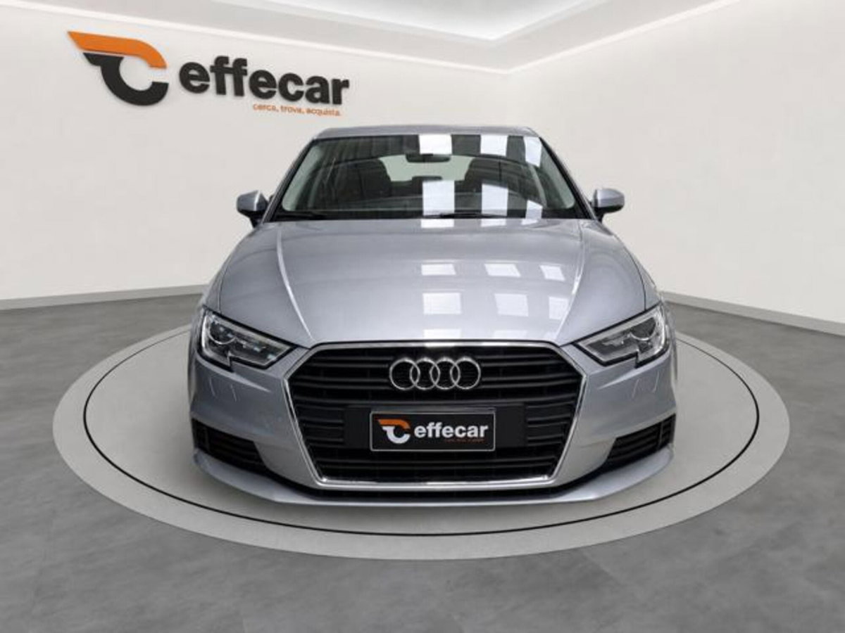 Audi A3 Sportback 35 TDI S tronic Business (2)