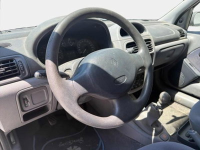 Renault Clio 1.2 cat 3 porte RXE (8)