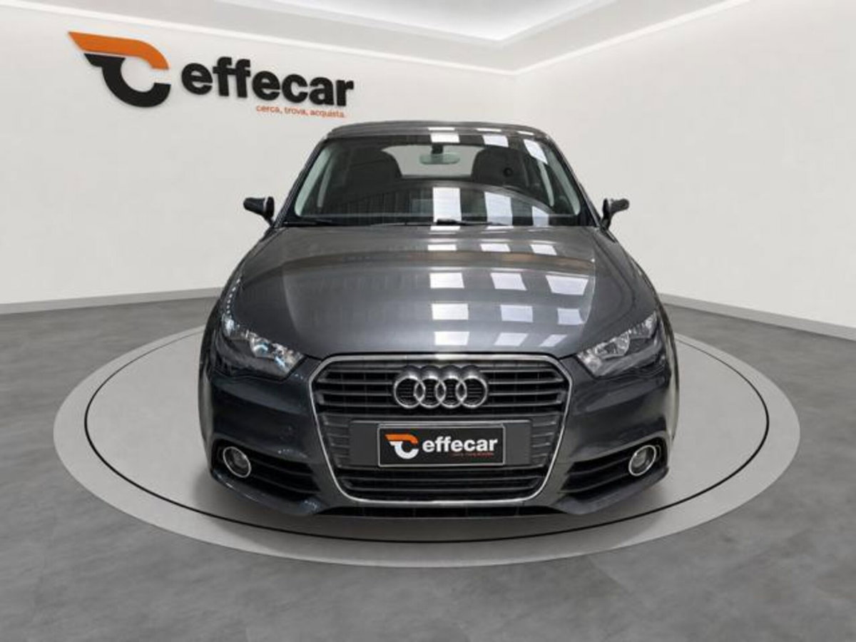 Audi A1 Sportback 2.0 TDI Ambition (2)