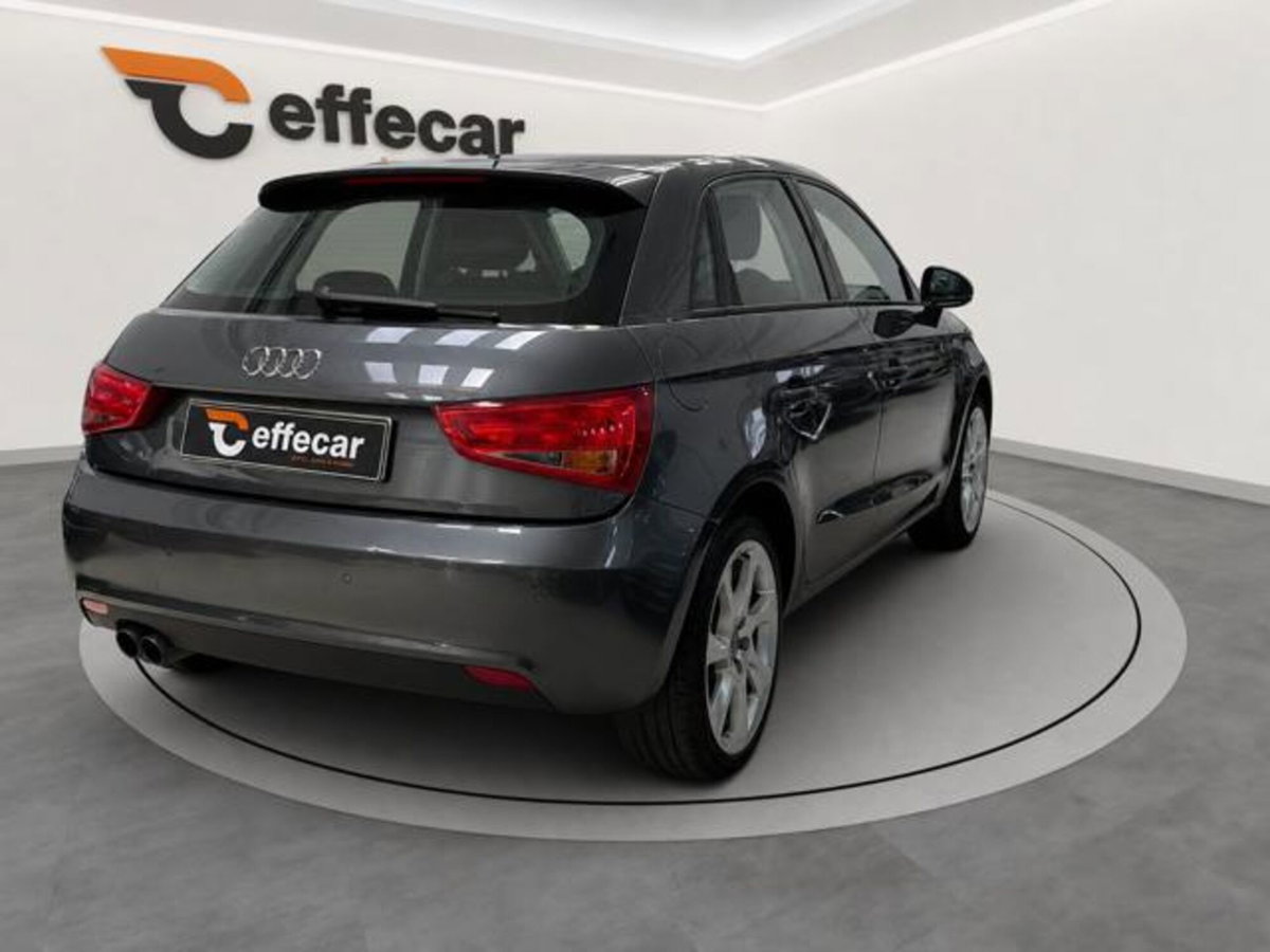 Audi A1 Sportback 2.0 TDI Ambition (6)