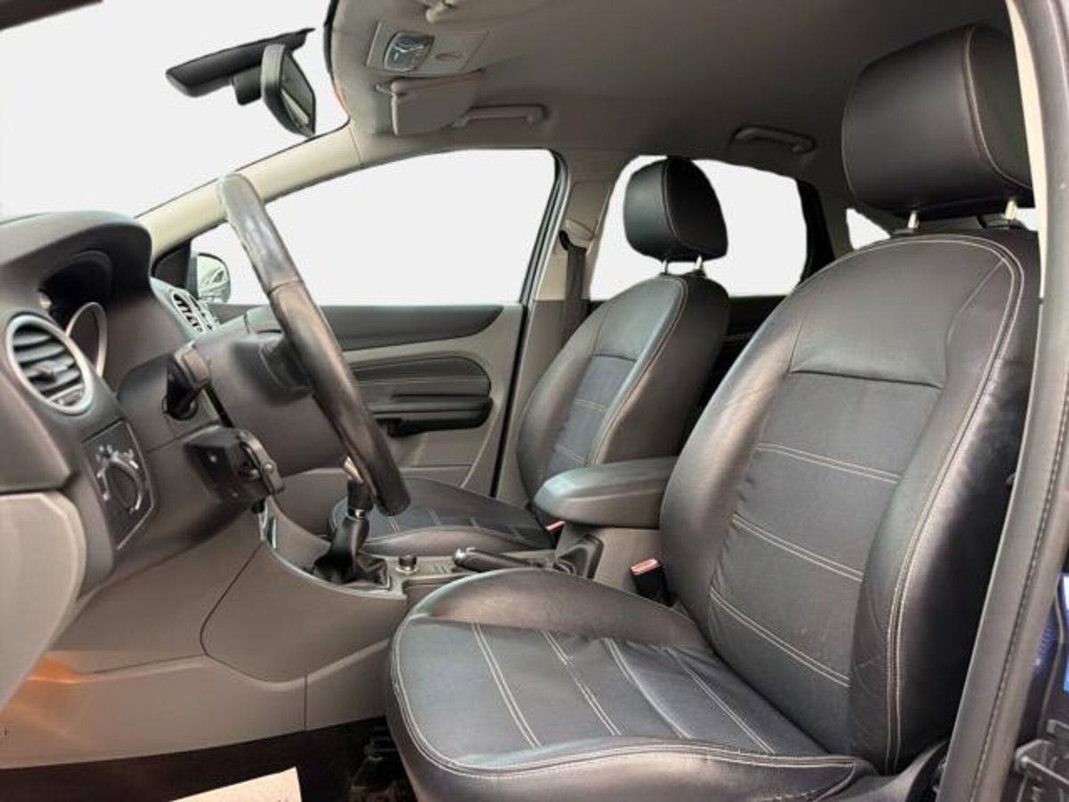 Ford Focus 1.6 Ti-VCT (115CV) 5p. Tit. (12)