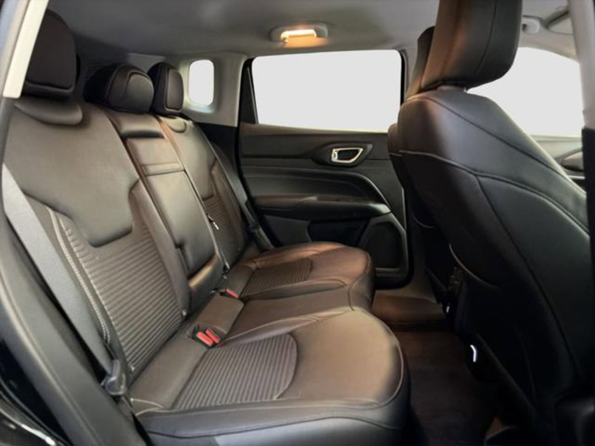 Jeep Compass 1.3 T4 190CV PHEV AT6 4xe Night Eagle (20)