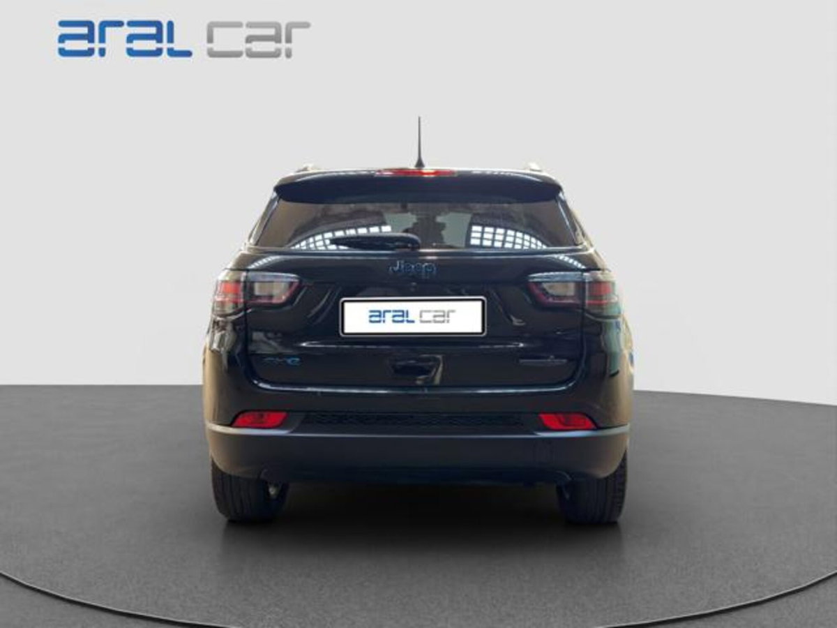 Jeep Compass 1.3 T4 190CV PHEV AT6 4xe Night Eagle (5)