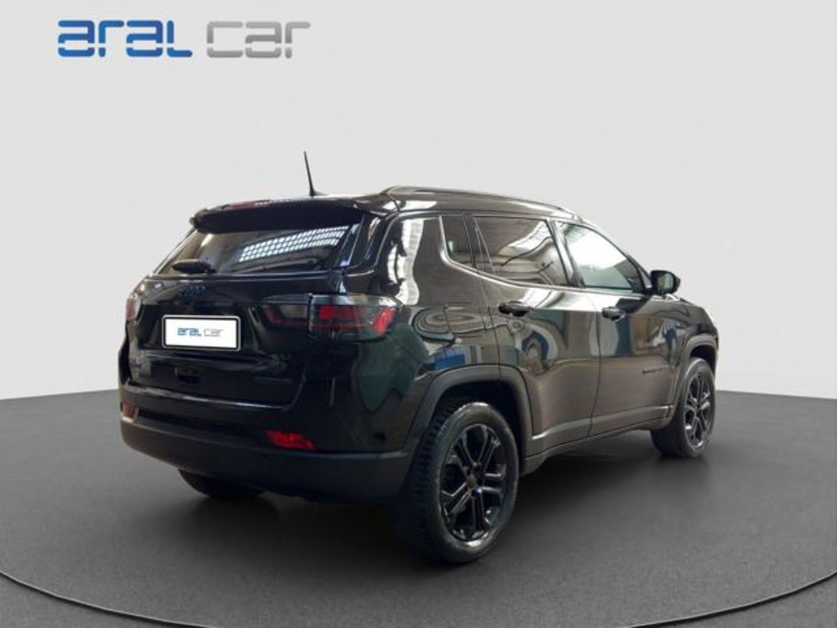Jeep Compass 1.3 T4 190CV PHEV AT6 4xe Night Eagle (6)