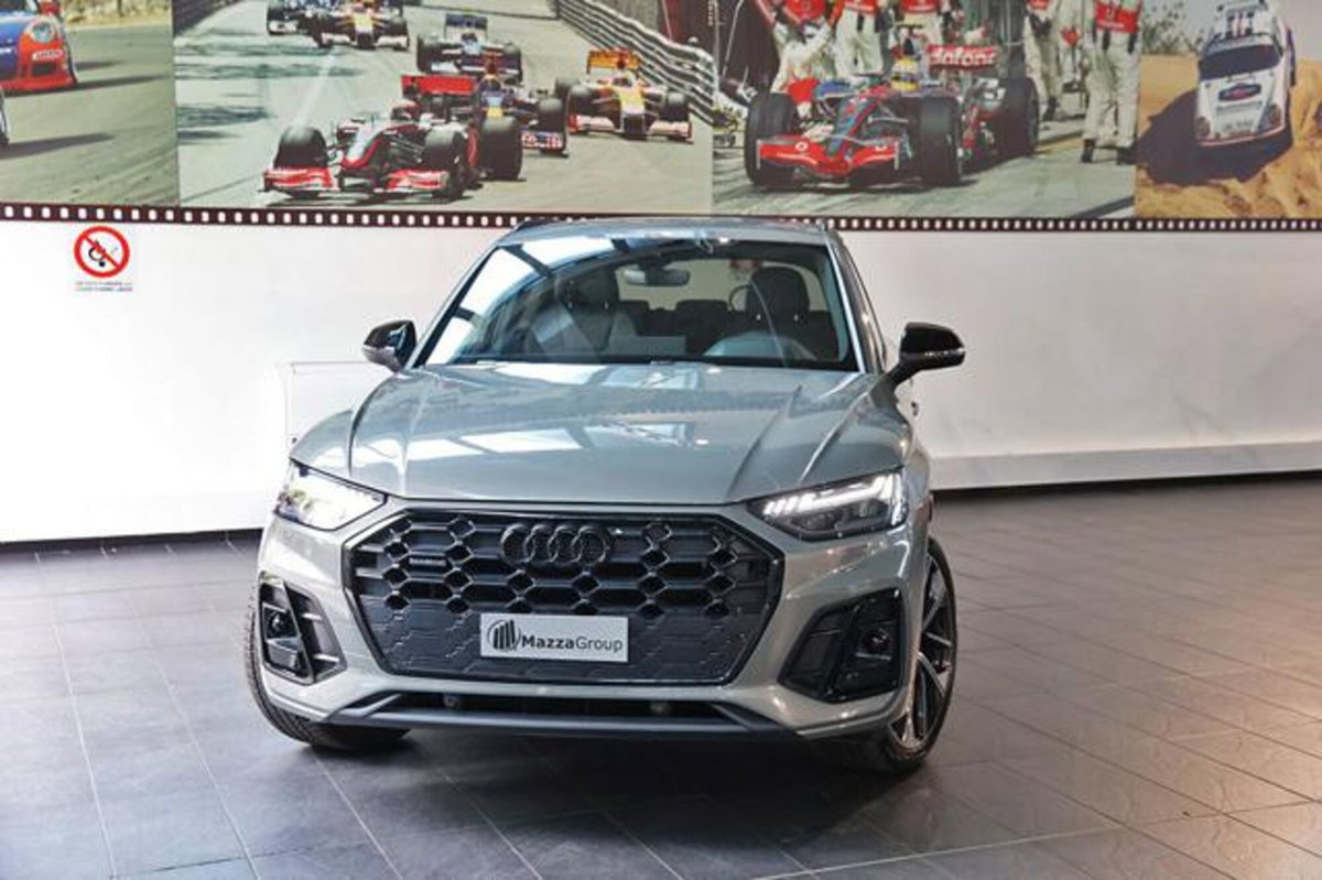 Audi Q5 40 2.0 tdi mhev 12V Identity Black quattro s-tronic (5)