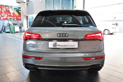 Audi Q5 40 2.0 tdi mhev 12V Identity Black quattro s-tronic (8)