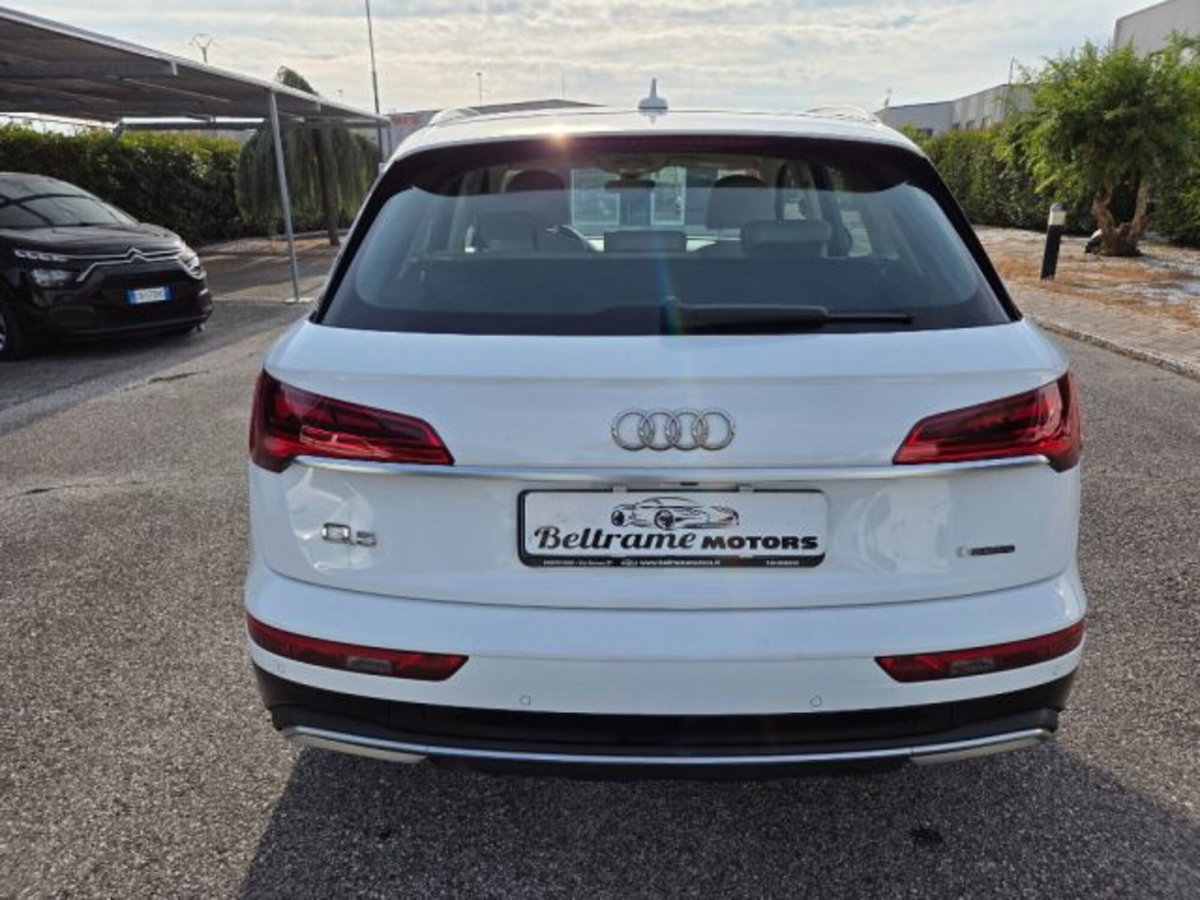 Audi Q5 50 TFSI e quattro S tronic Business Design (6)
