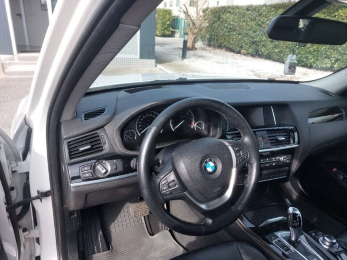 BMW X3 xDrive30dA 258CV Business Advantage Aut. (7)