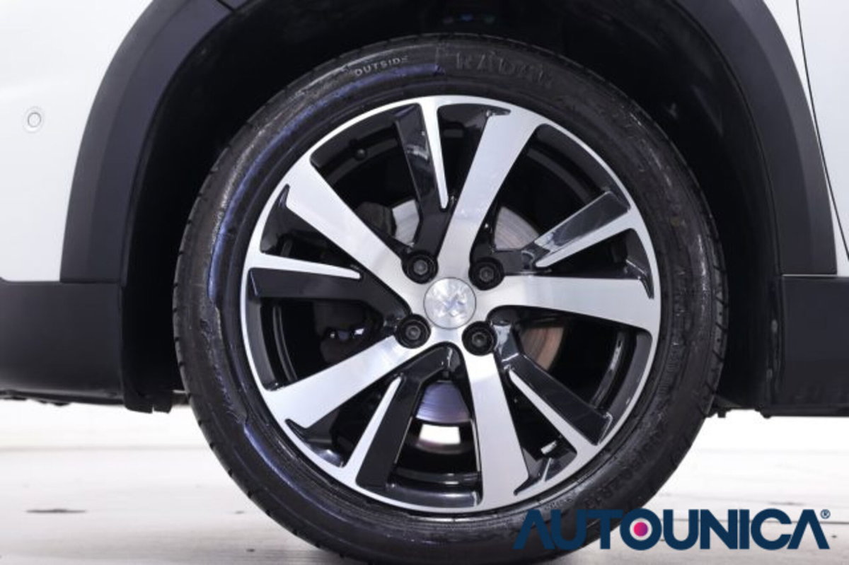 Peugeot 2008 Turbo 110 EAT6 S&S GT Line (13)