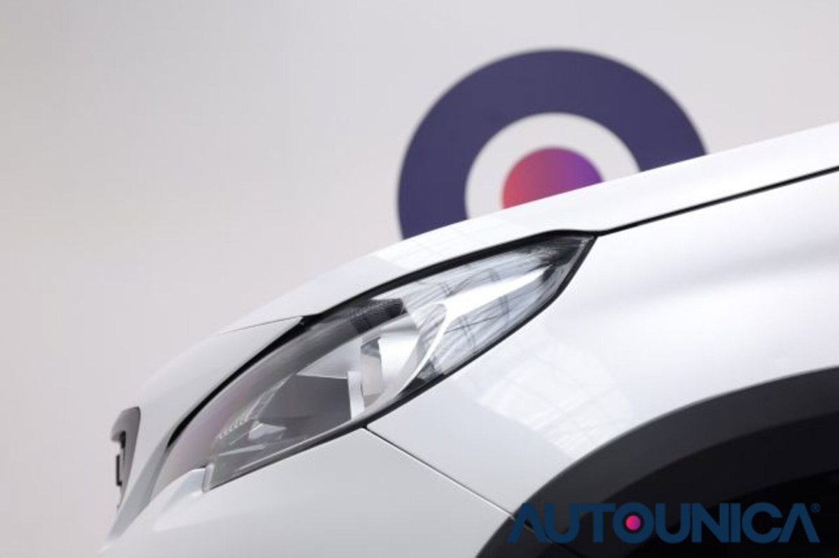 Peugeot 2008 Turbo 110 EAT6 S&S GT Line (18)