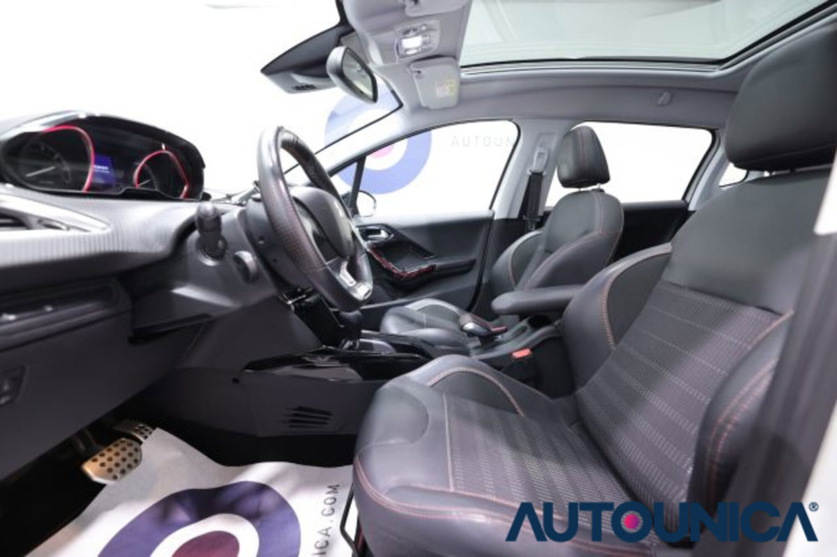 Peugeot 2008 Turbo 110 EAT6 S&S GT Line (19)