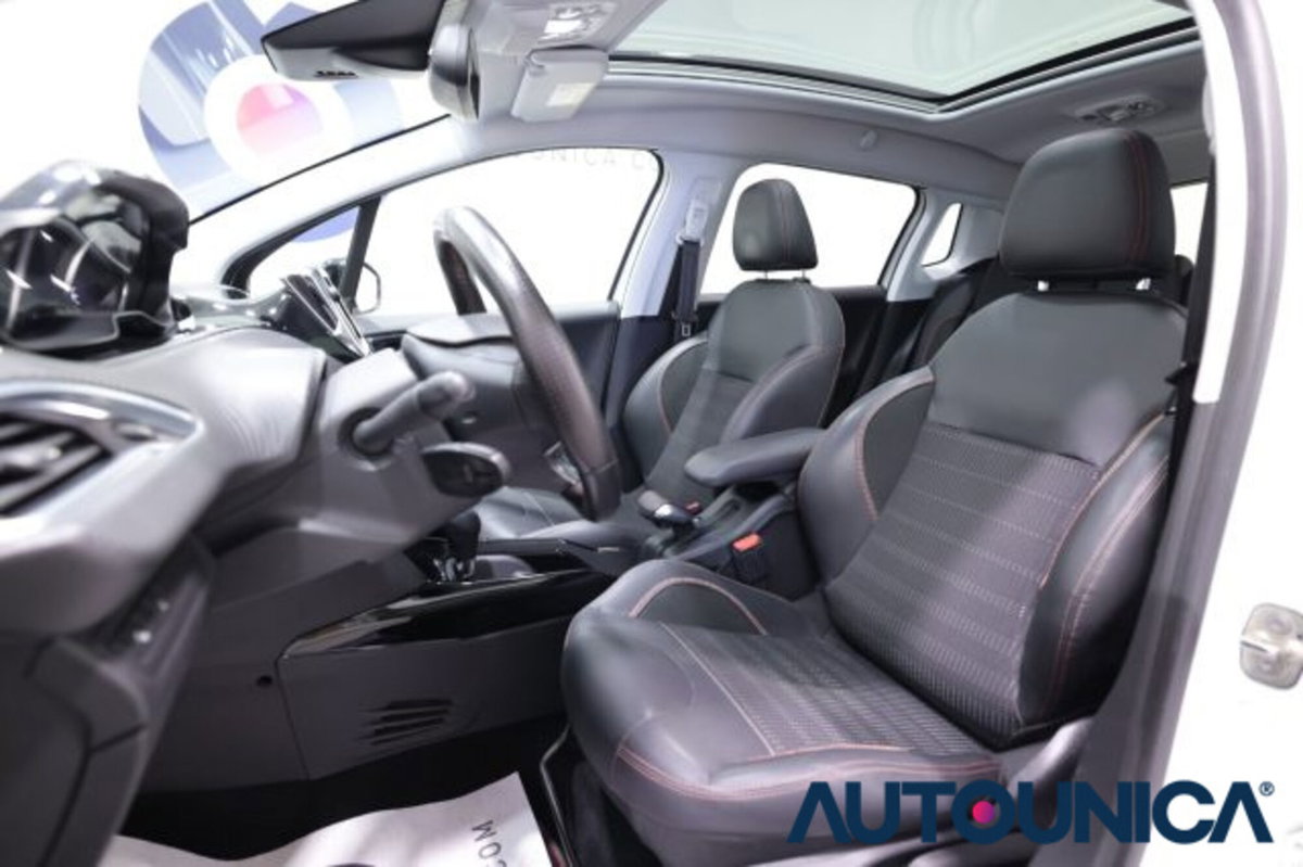 Peugeot 2008 Turbo 110 EAT6 S&S GT Line (6)