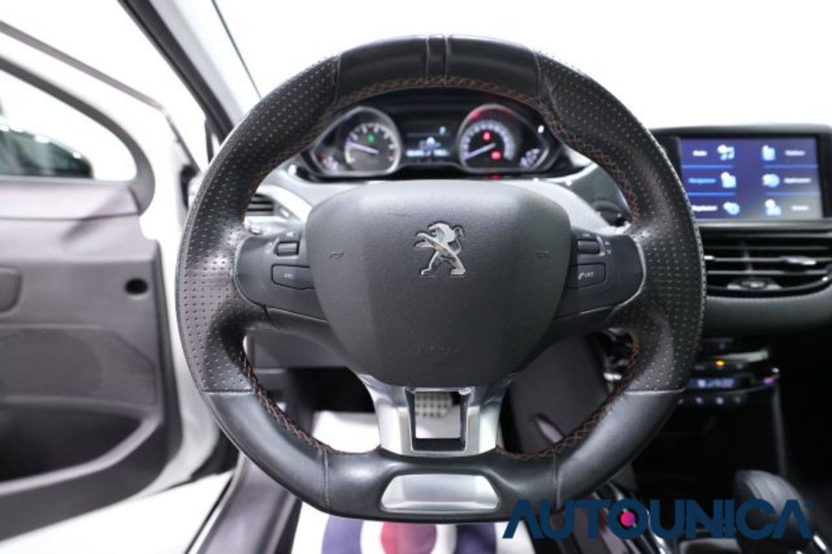 Peugeot 2008 Turbo 110 EAT6 S&S GT Line (7)