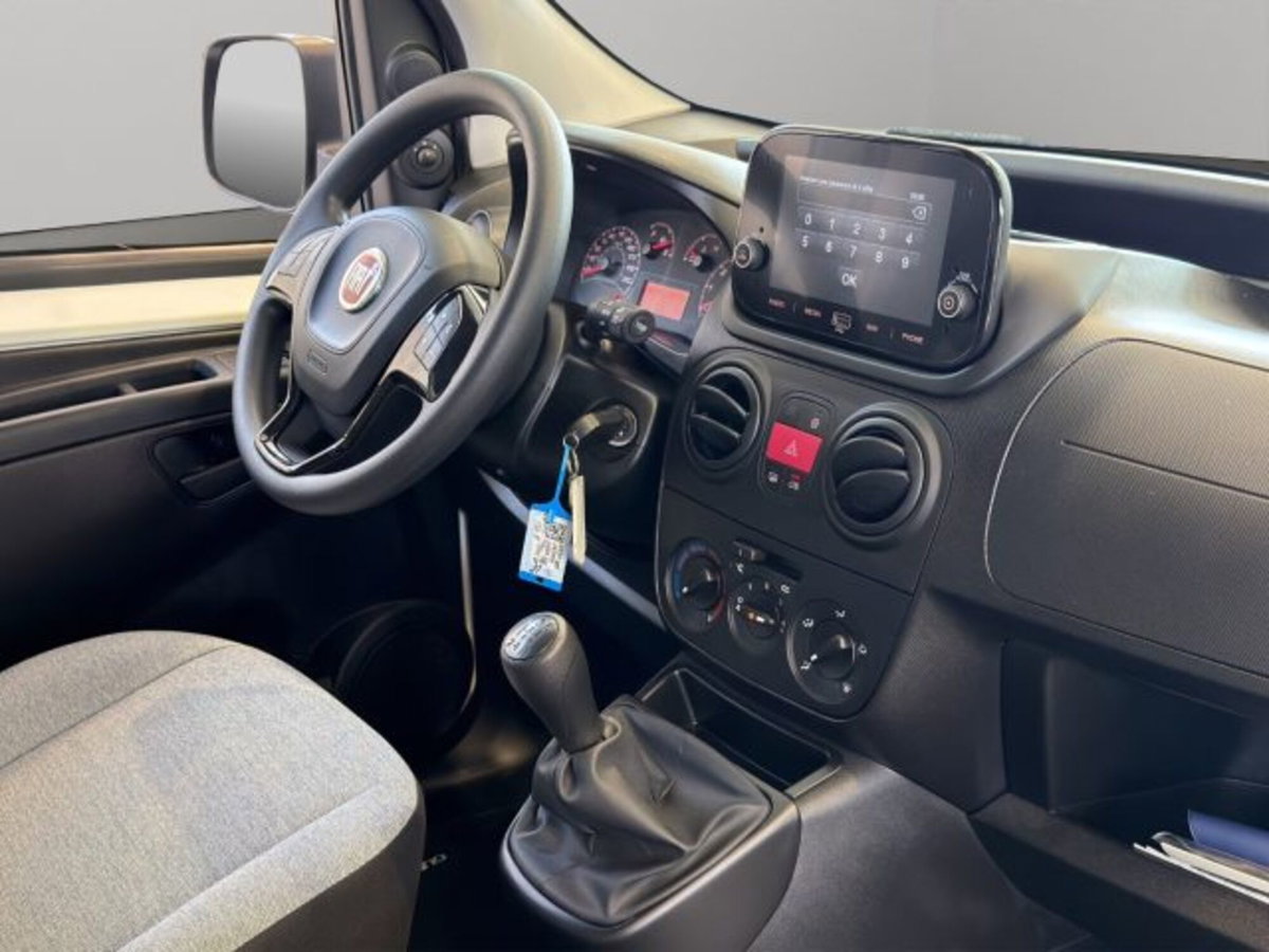 Fiat Fiorino Furgone cargo 1.3 mjt 95cv Adventure (10)