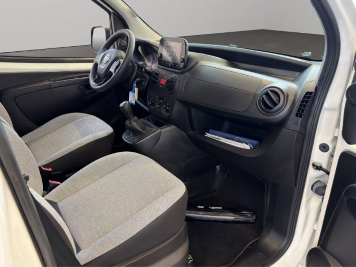 Fiat Fiorino Furgone cargo 1.3 mjt 95cv Adventure (9)