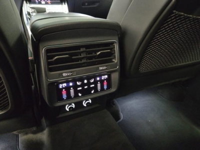 Audi Q8 Sportback 50 quattro (15)