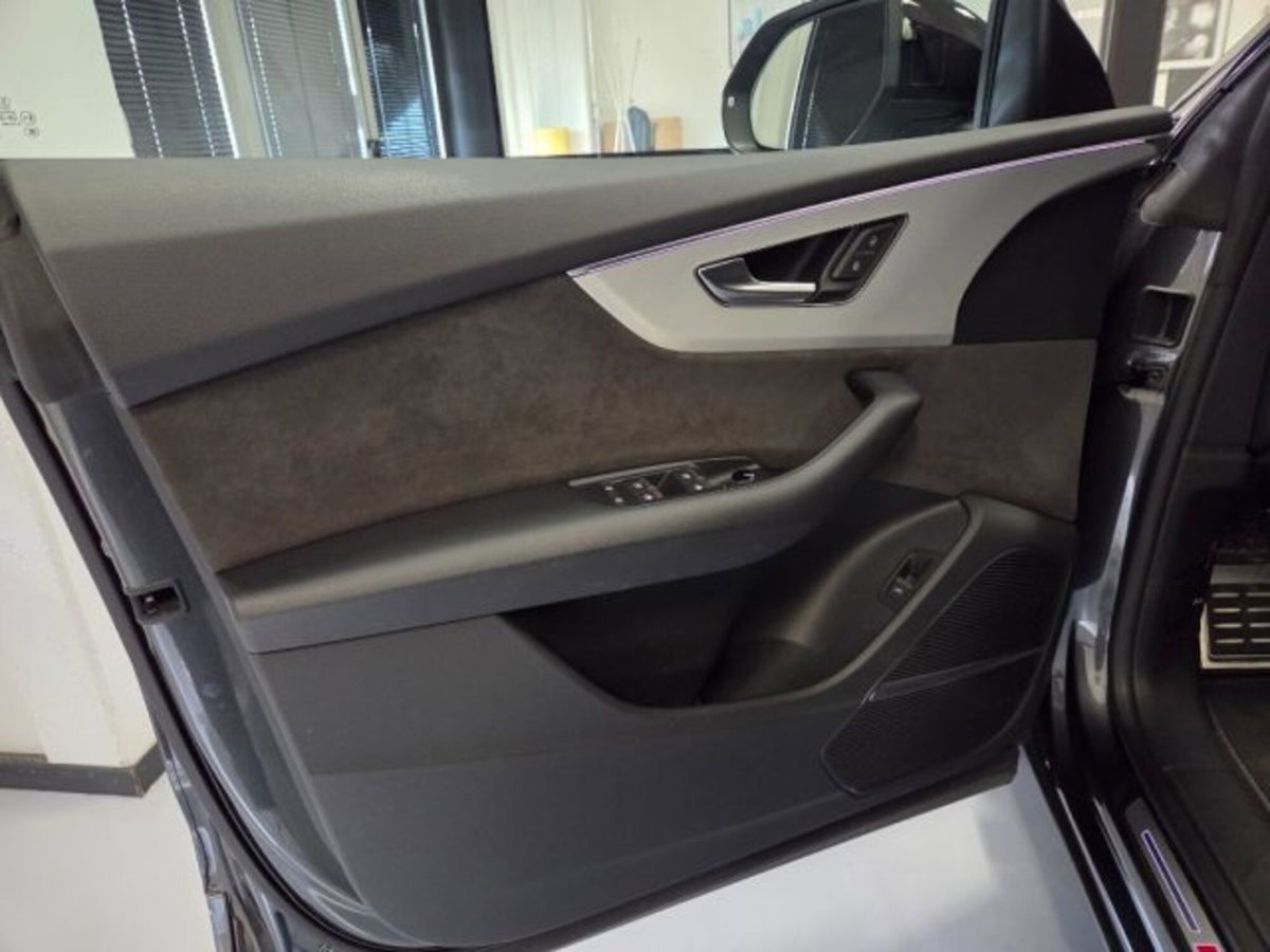 Audi Q8 Sportback 50 quattro (9)