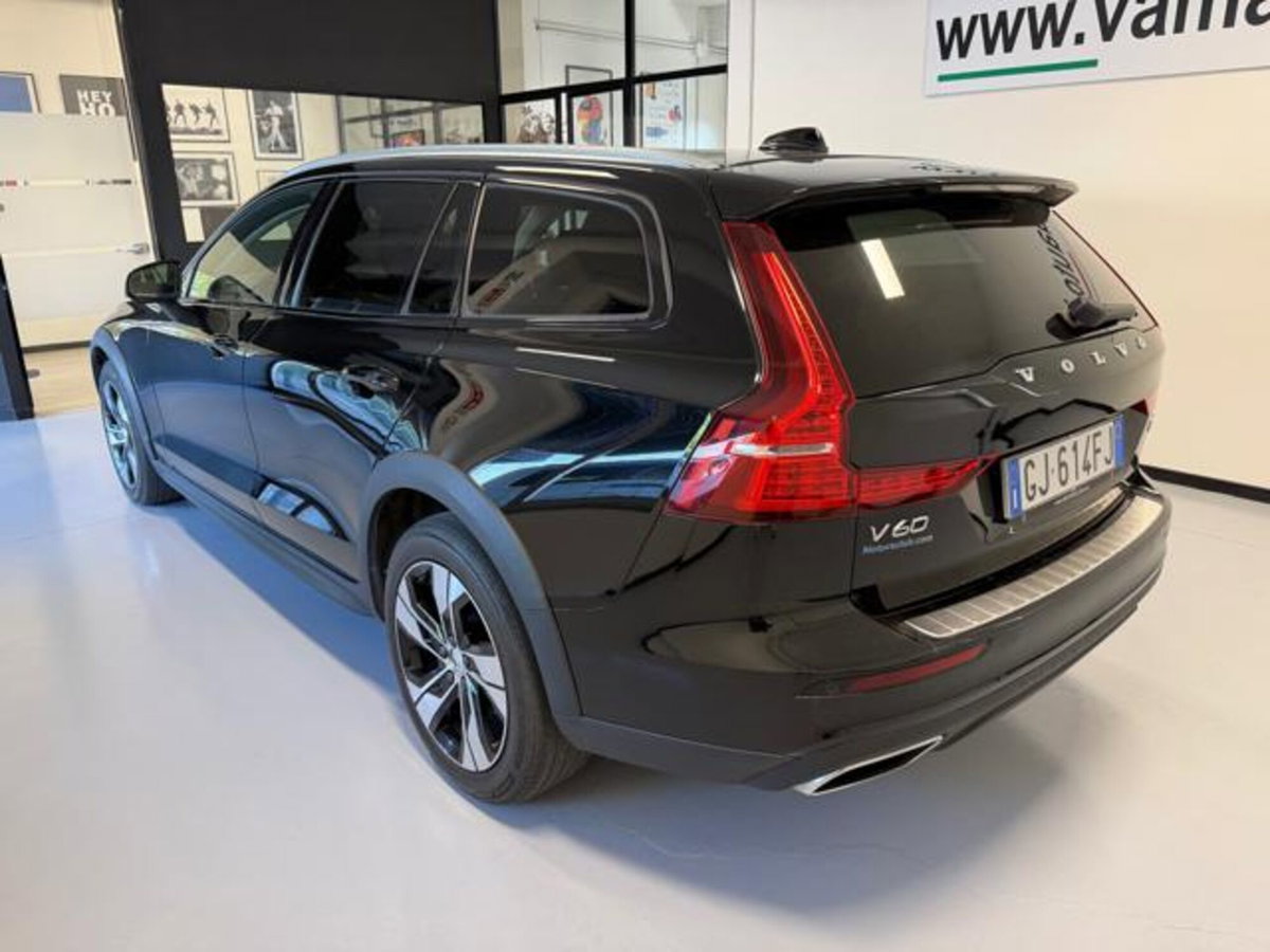 Volvo V60 Cross Country B4 (d) AWD Geartronic Business Pro Line (7)