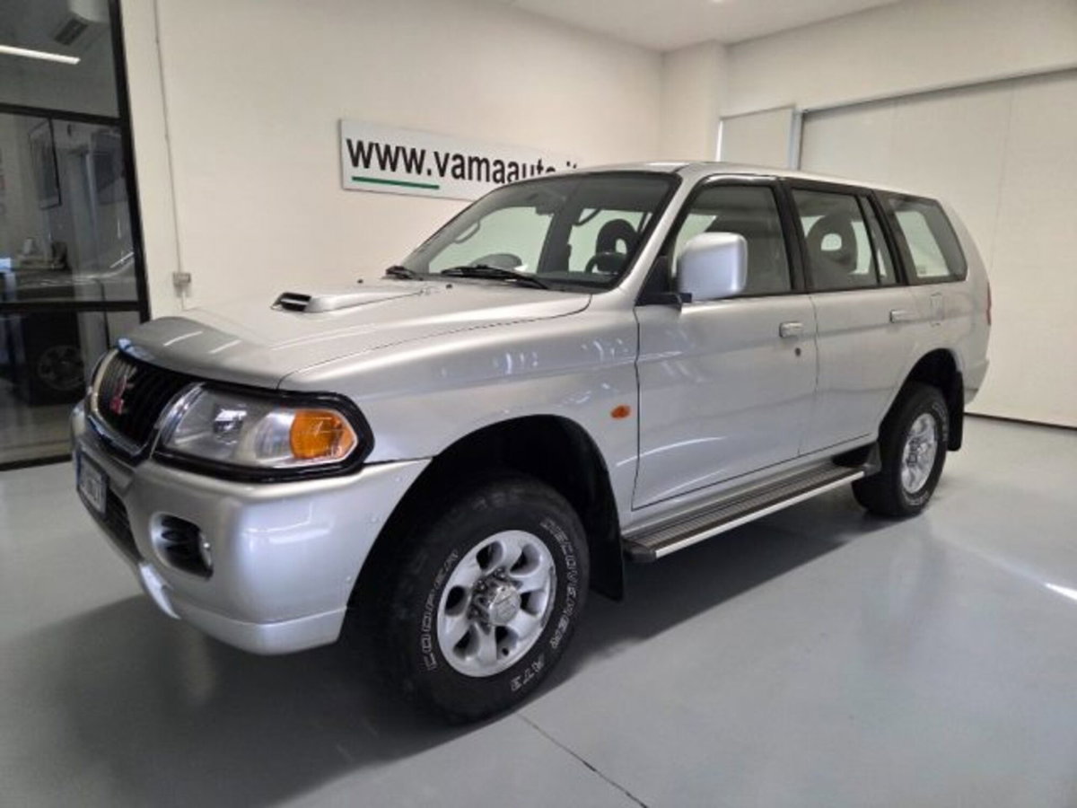 Mitsubishi Pajero 2.5 TDI cat GLS Autocarro