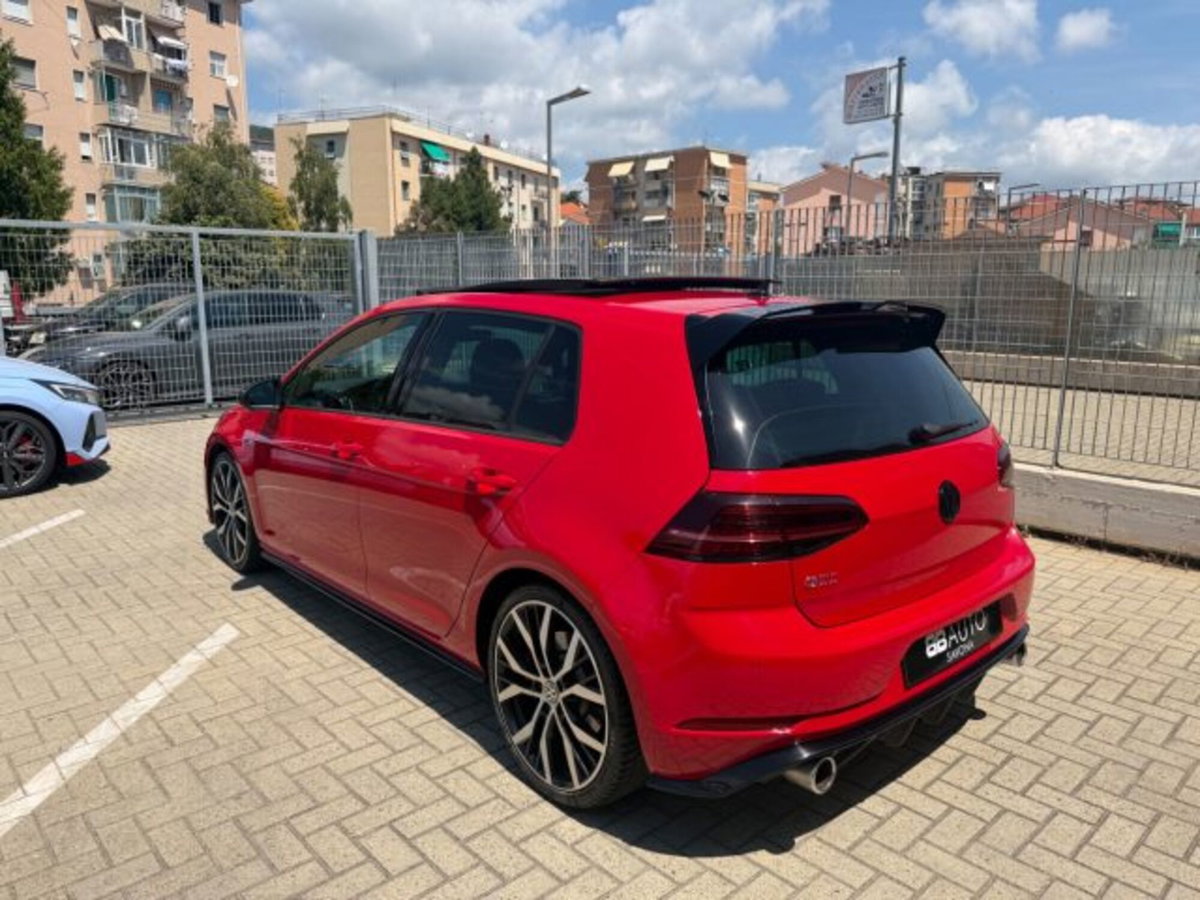 Volkswagen Golf 2.0 tsi GTI MT Ultimate 245cv (10)