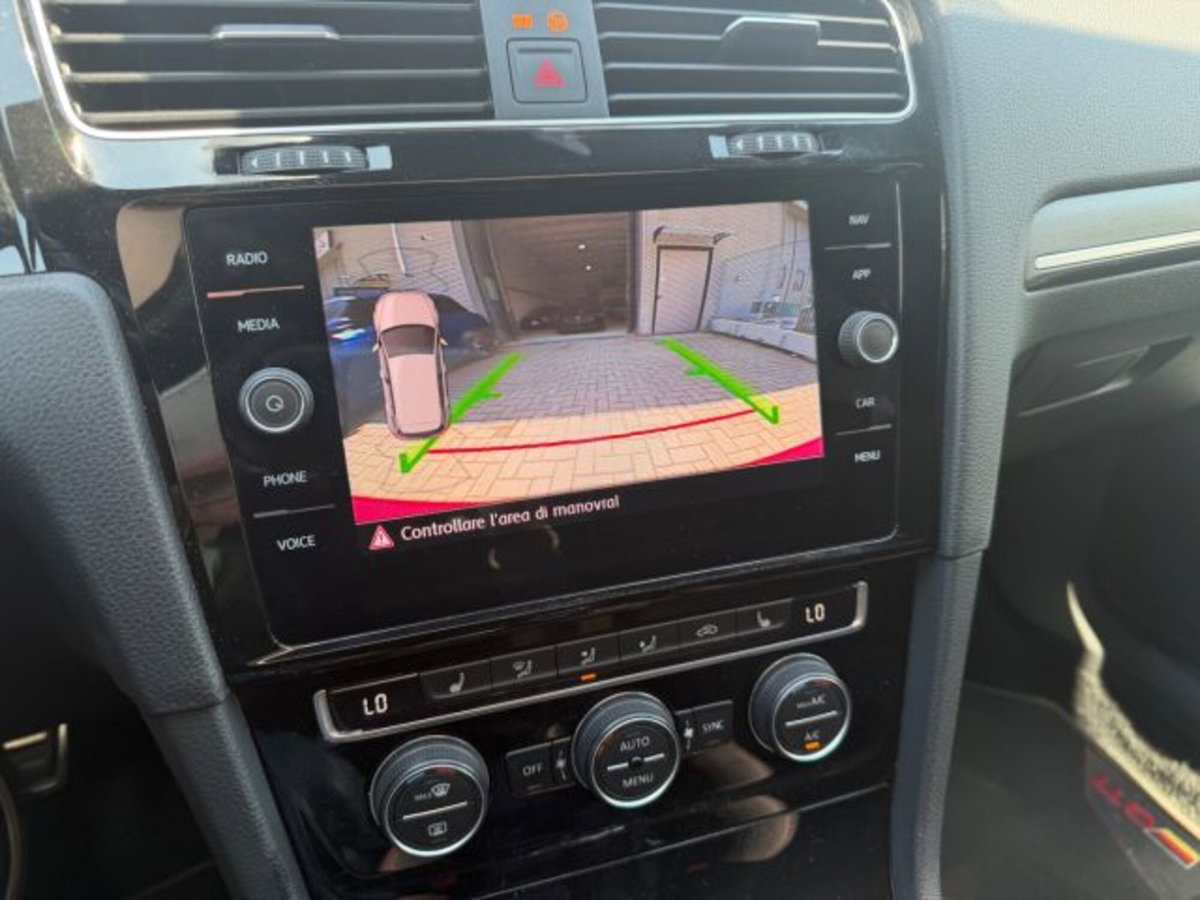 Volkswagen Golf 2.0 tsi GTI MT Ultimate 245cv (14)