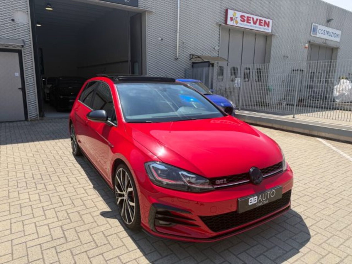 Volkswagen Golf 2.0 tsi GTI MT Ultimate 245cv (4)