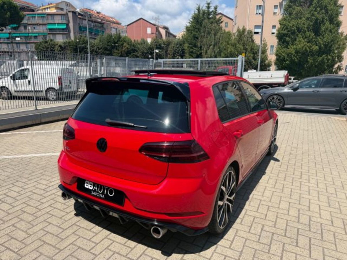Volkswagen Golf 2.0 tsi GTI MT Ultimate 245cv (6)