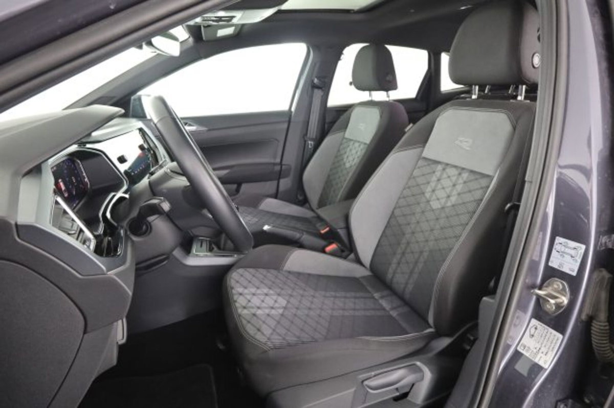 Volkswagen Taigo 1.0 tsi R-Line 115cv (2)