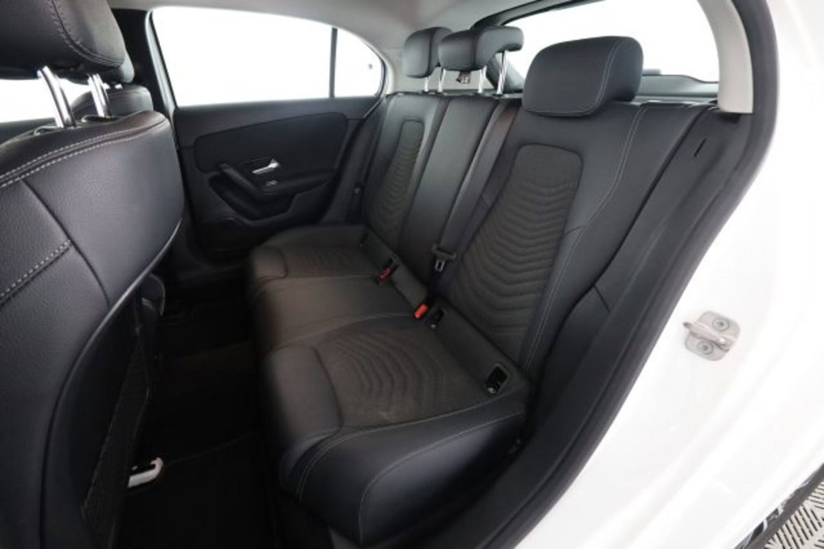 Mercedes-Benz Classe A 180 d Advanced auto (3)