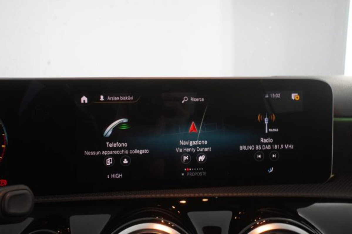 Mercedes-Benz Classe A 35 AMG 4Matic (19)