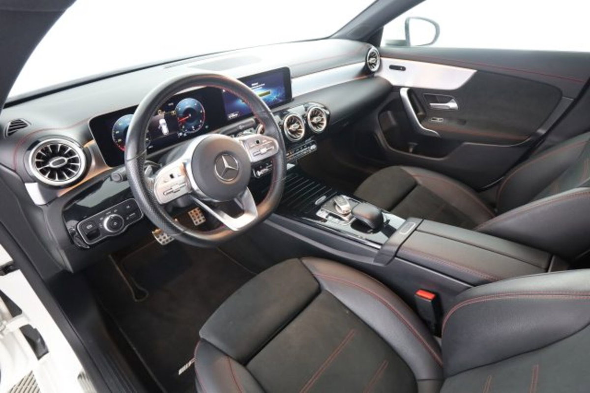 Mercedes-Benz CLA Shooting Brake 200 d Automatic Shooting Brake Premium