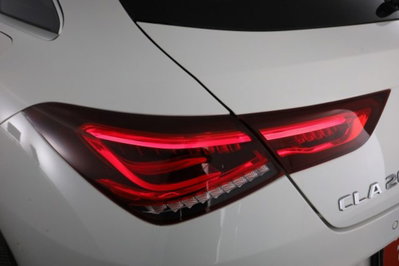 Mercedes-Benz CLA Shooting Brake 200 d Automatic Shooting Brake Premium (10)