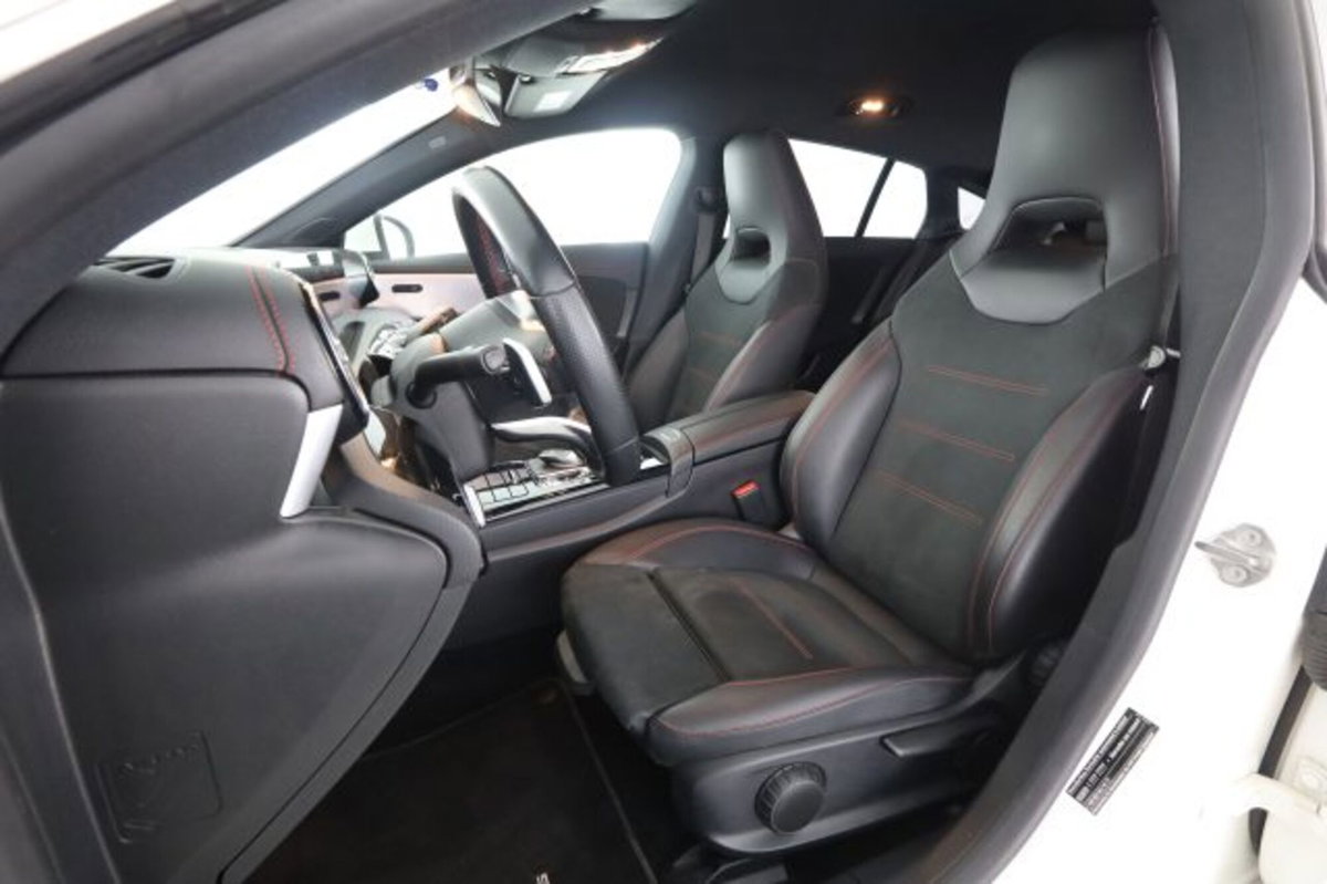 Mercedes-Benz CLA Shooting Brake 200 d Automatic Shooting Brake Premium (2)