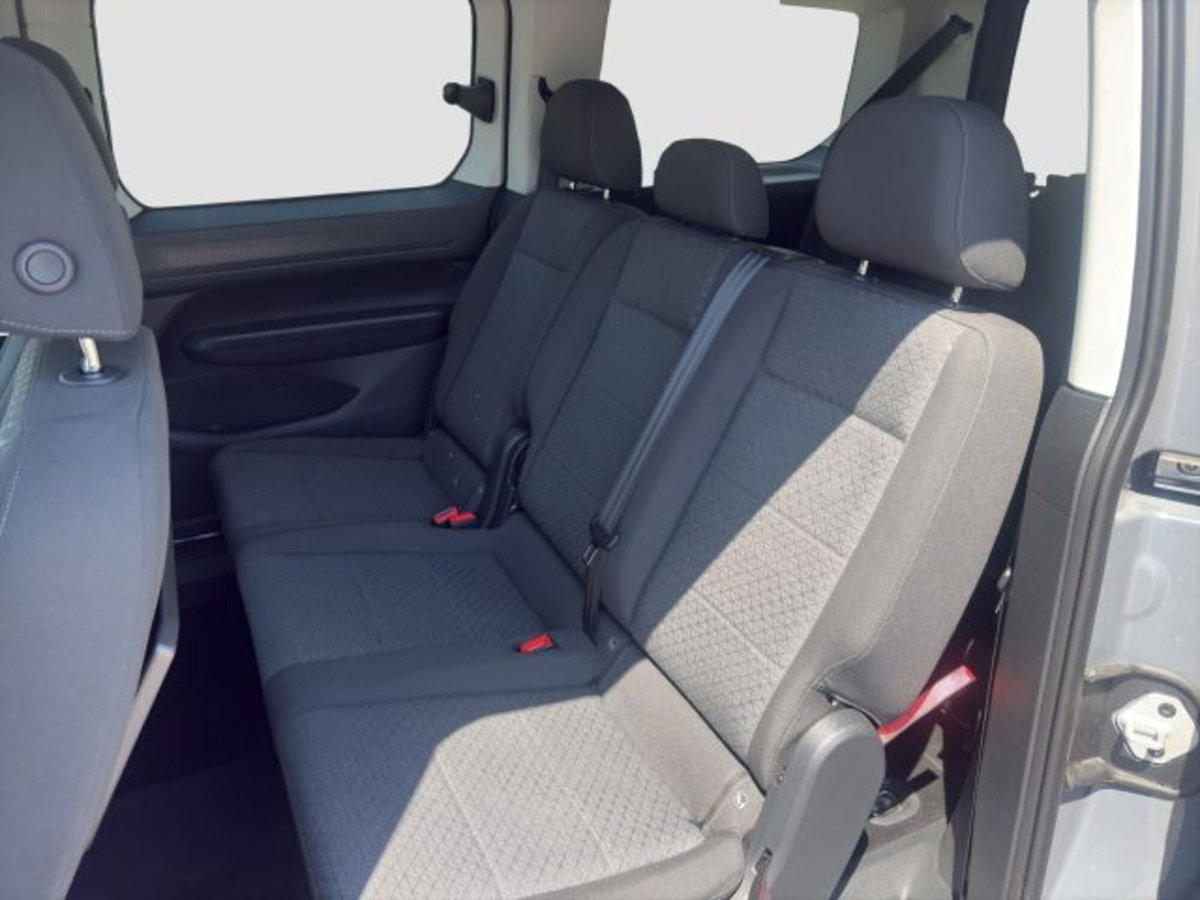 Ford Tourneo Connect 2.0 EcoBlue 122 CV Sport (10)