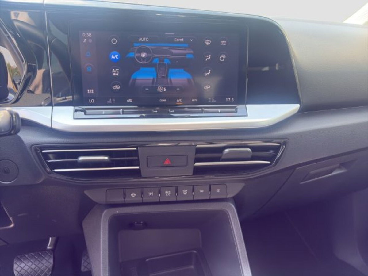 Ford Tourneo Connect 2.0 EcoBlue 122 CV Sport (16)
