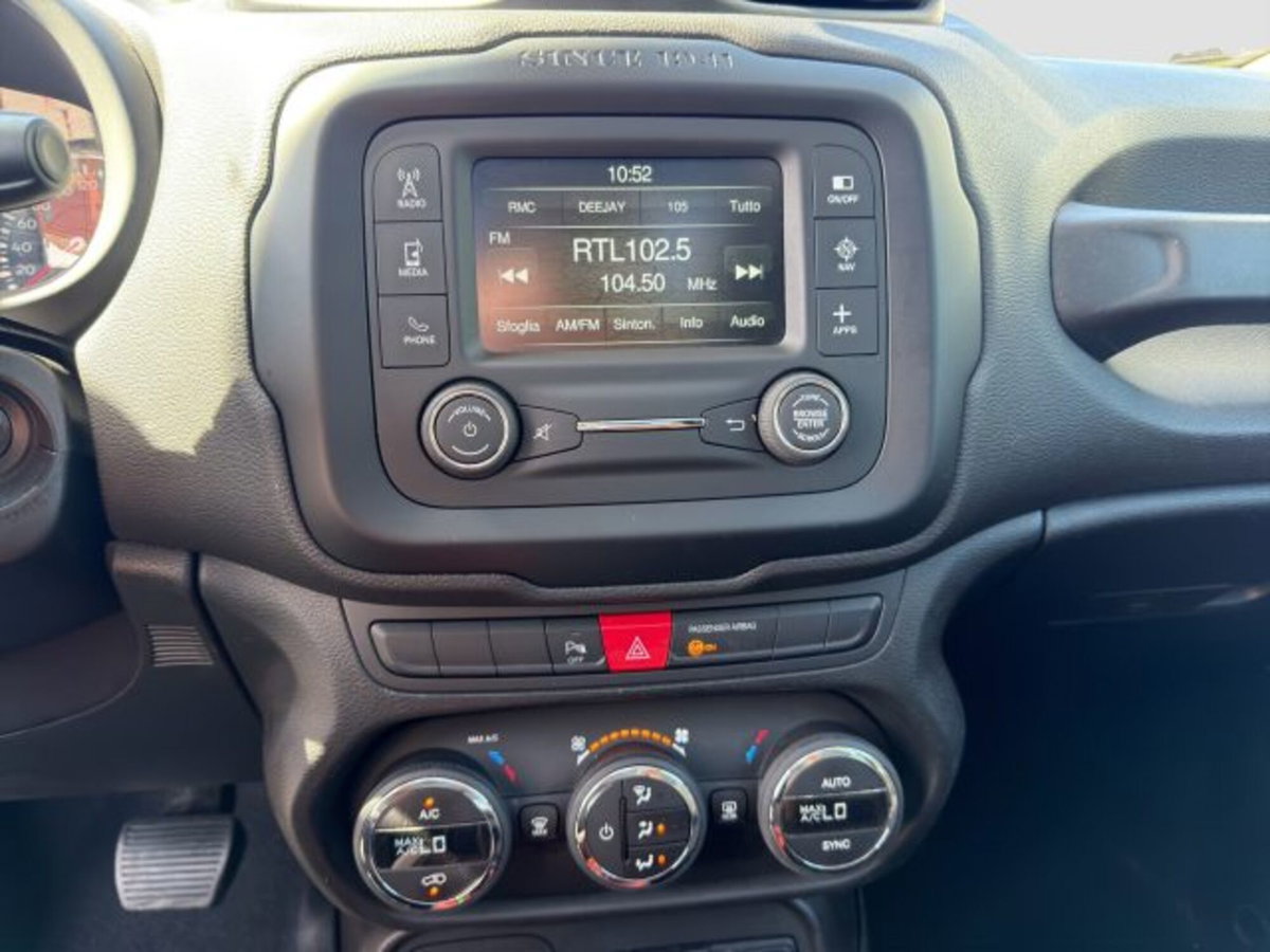 Jeep Renegade 2.0 Mjt 140CV 4WD Active Drive Low Upland (17)
