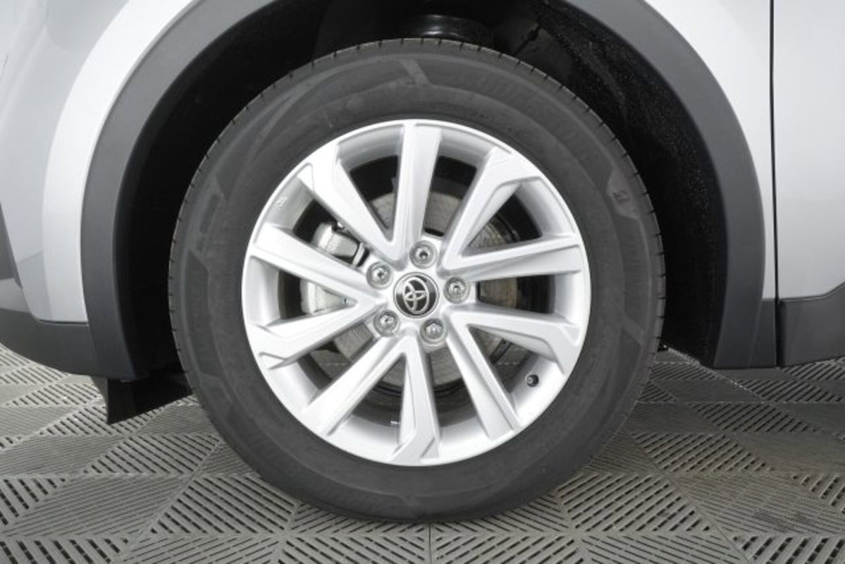 Toyota Toyota C-HR 1.8 hv Active eco fwd e-cvt (15)
