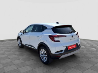 Renault Captur Plug-in Hybrid E-Tech 160 CV Intens (3)