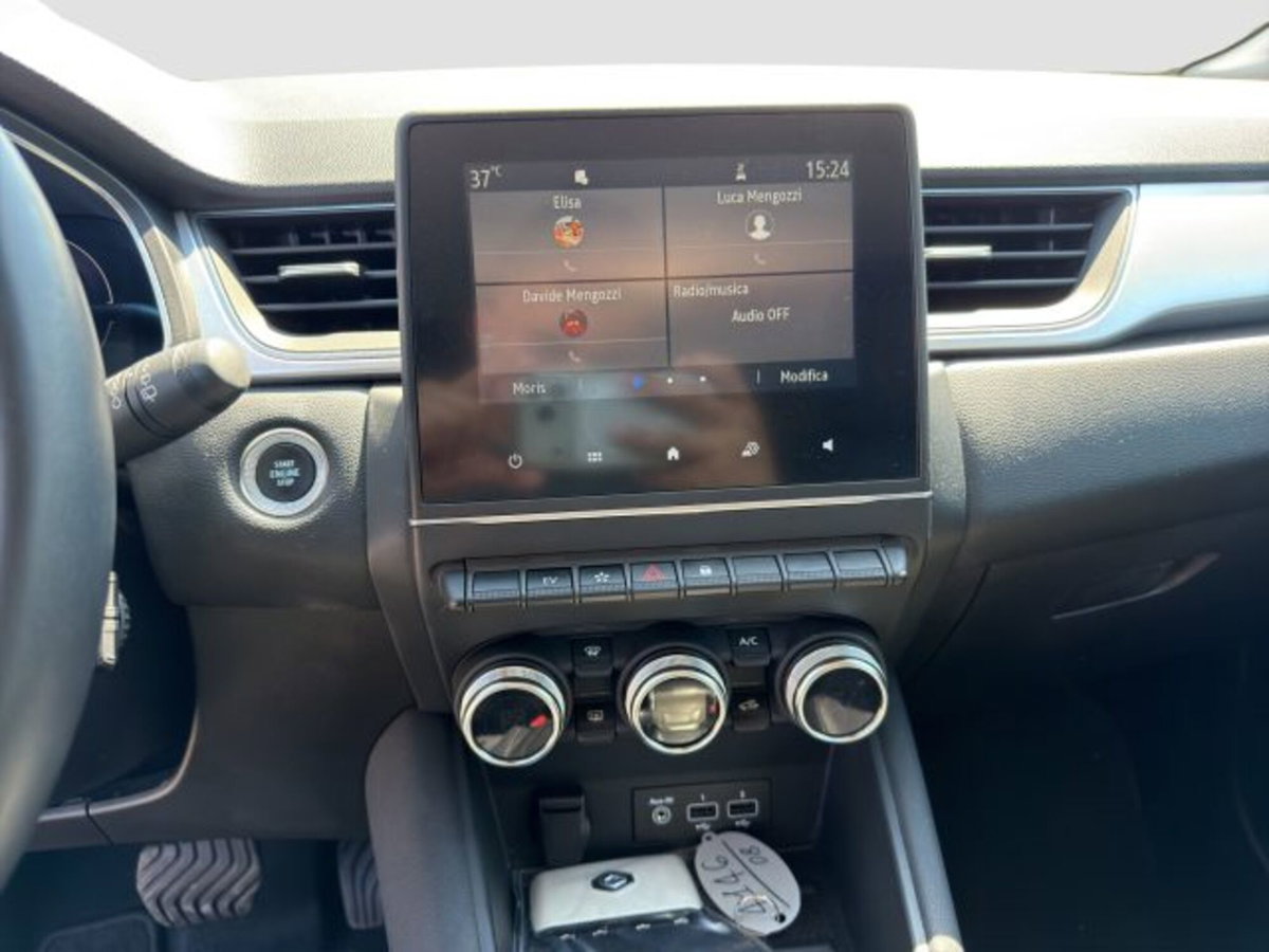 Renault Captur Plug-in Hybrid E-Tech 160 CV Intens (17)